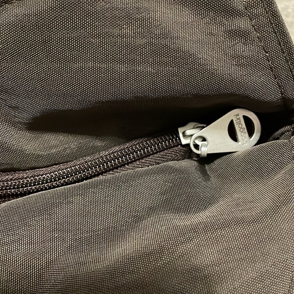 Baggallini ladies brown purse - Picture 10 of 14